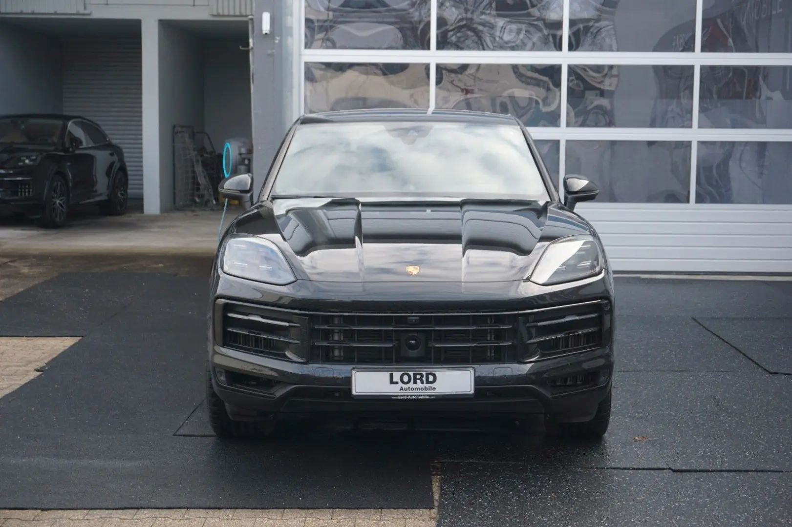 Cayenne Coupe E-Hybrid *22