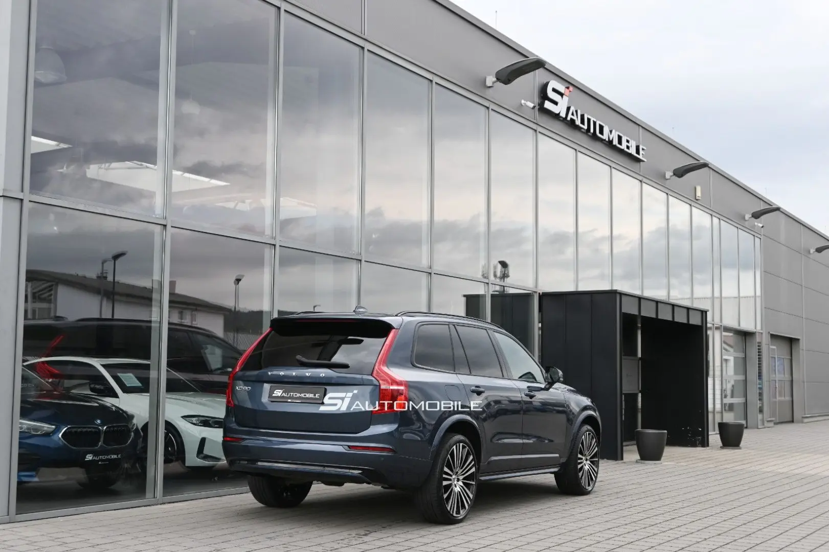 XC90 B5 D AWD R-Design °AHK°STANDHEIZ°PANO°22