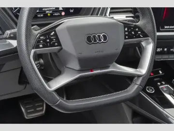 Q4 e-tron 50 quattro S line Navi, LED, Sonos, Pa