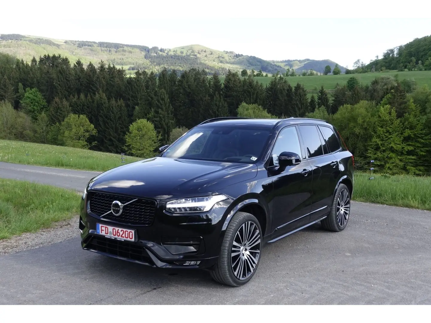 XC90 R-Design B6 AWD AHK*PGSD*STHZG*HUD*4-C*360*