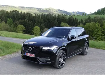 XC90 R-Design B6 AWD AHK*PGSD*STHZG*HUD*4-C*360*