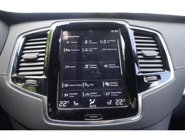 XC90 R-Design B6 AWD AHK*PGSD*STHZG*HUD*4-C*360*