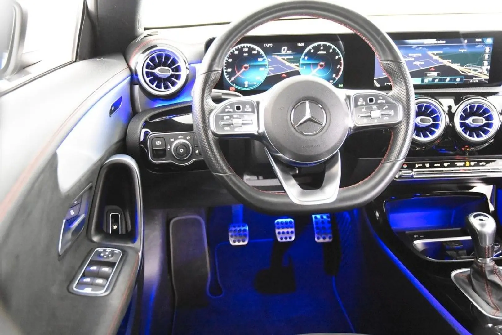 CLA 180 AMG-Line *1.Hand*2x AMG*AHK*