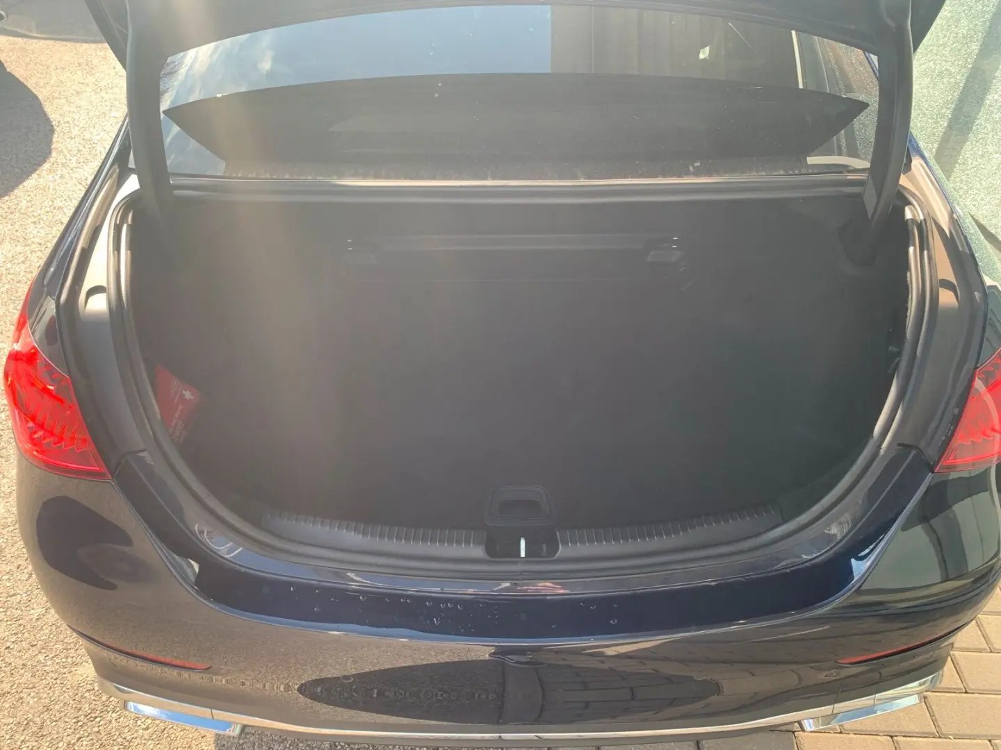 C 220 d AMG*DISTRONIC*CAM*KEYLESS*LED*