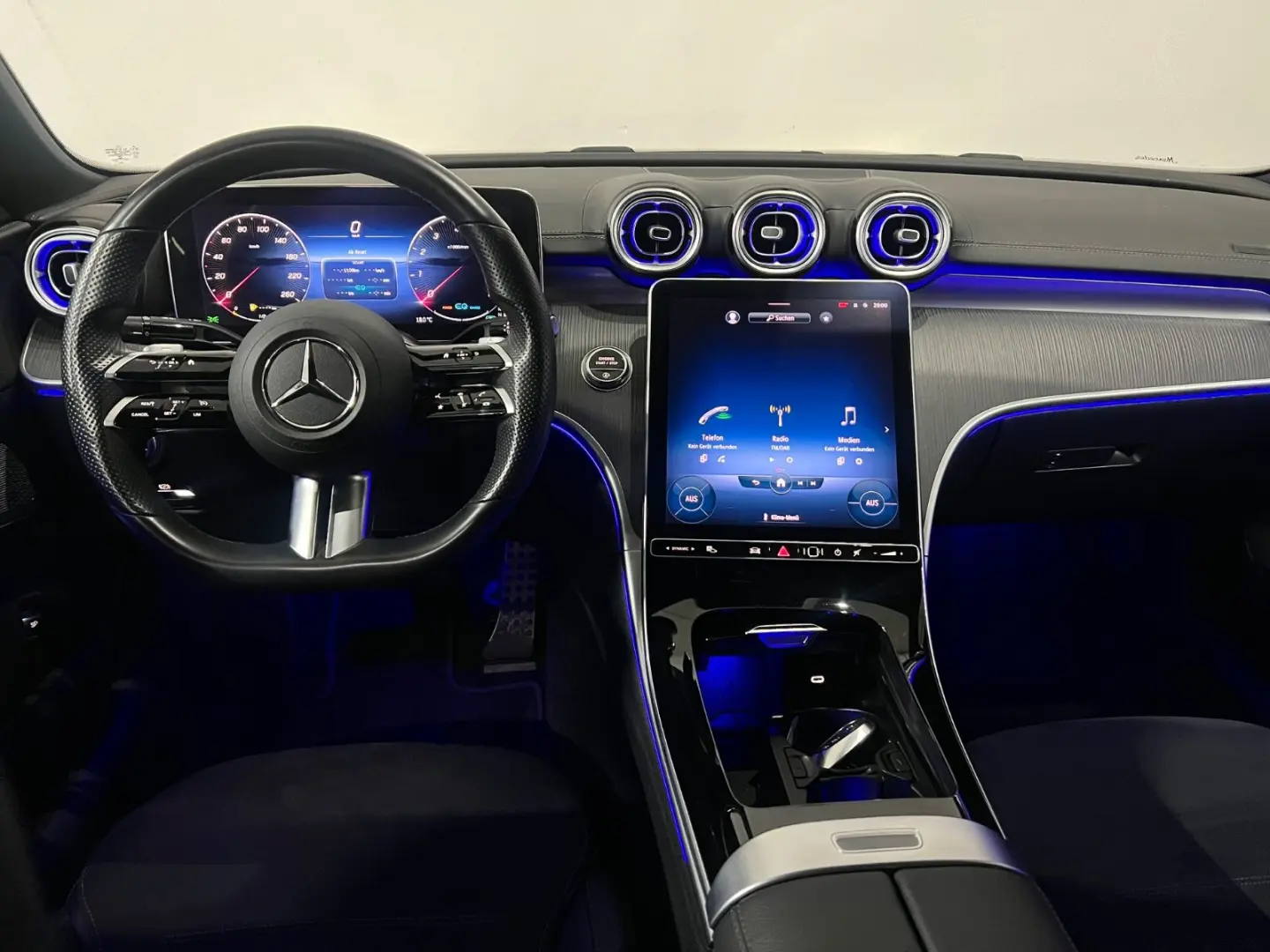 C -Klasse 4Matic/AMG LINE/LED/PANO/19 ZOLL