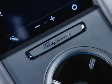 Taycan 4S Sport Design Paket Performancebatterie