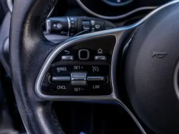 MERCEDES GLC 300 e //4MATIC//320 cp//Plug-in Hybrid