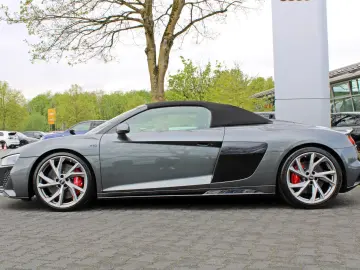 Audi R8 Spyder V10 perform. qu.