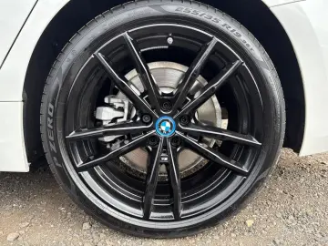 330e xDrive M SPORT LivePro,AdLED,Glasd,AHK,HUD