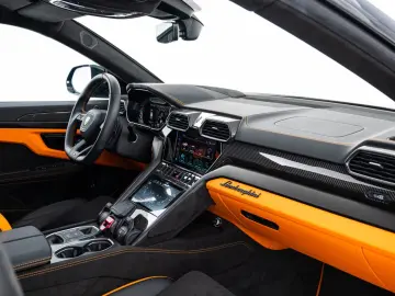 Urus S MY2024 | Carbon | voll-ausstattung