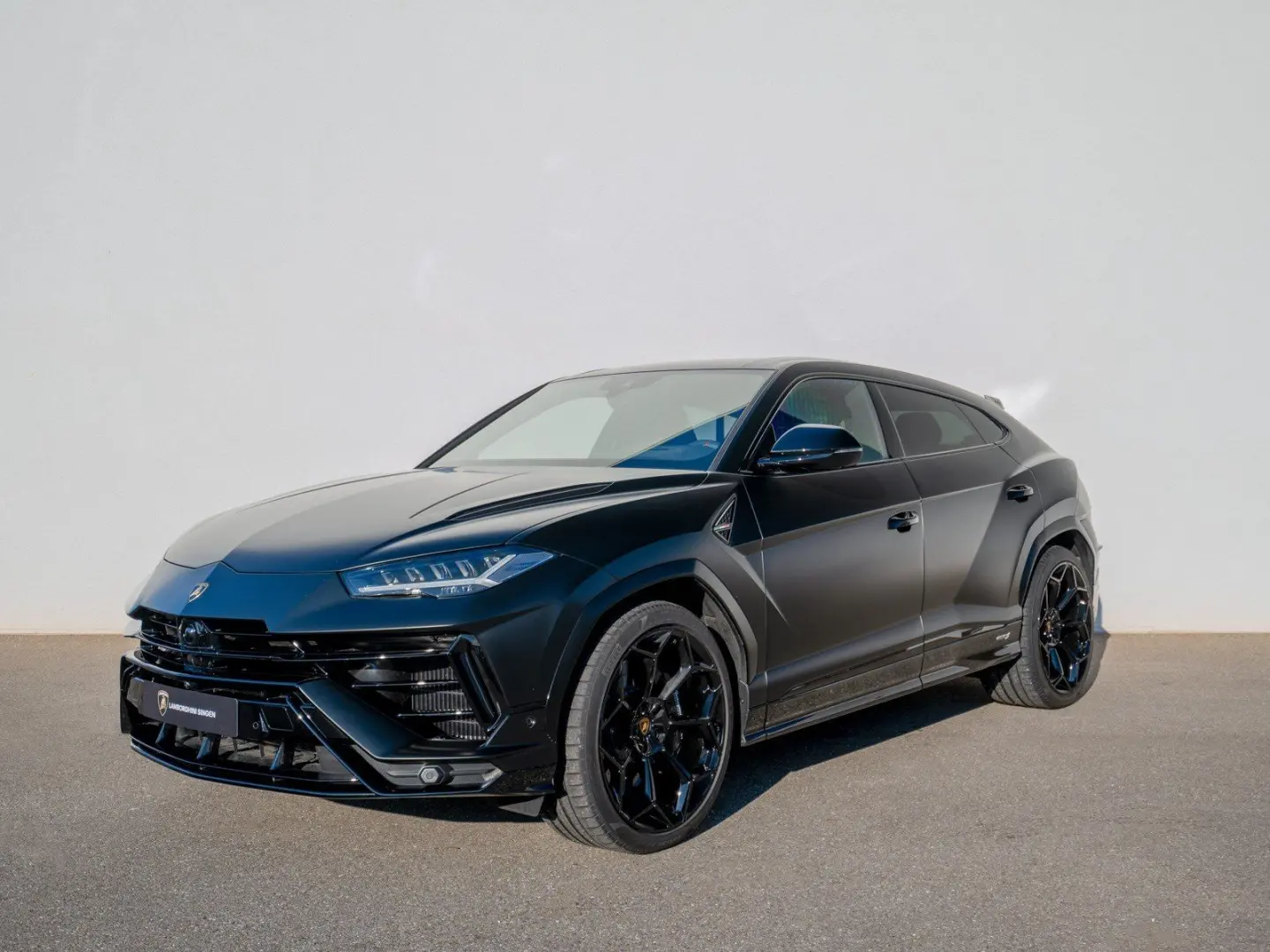 Urus S in PERFORMANTE-Optik MASSAGE B&O PARK-PAK