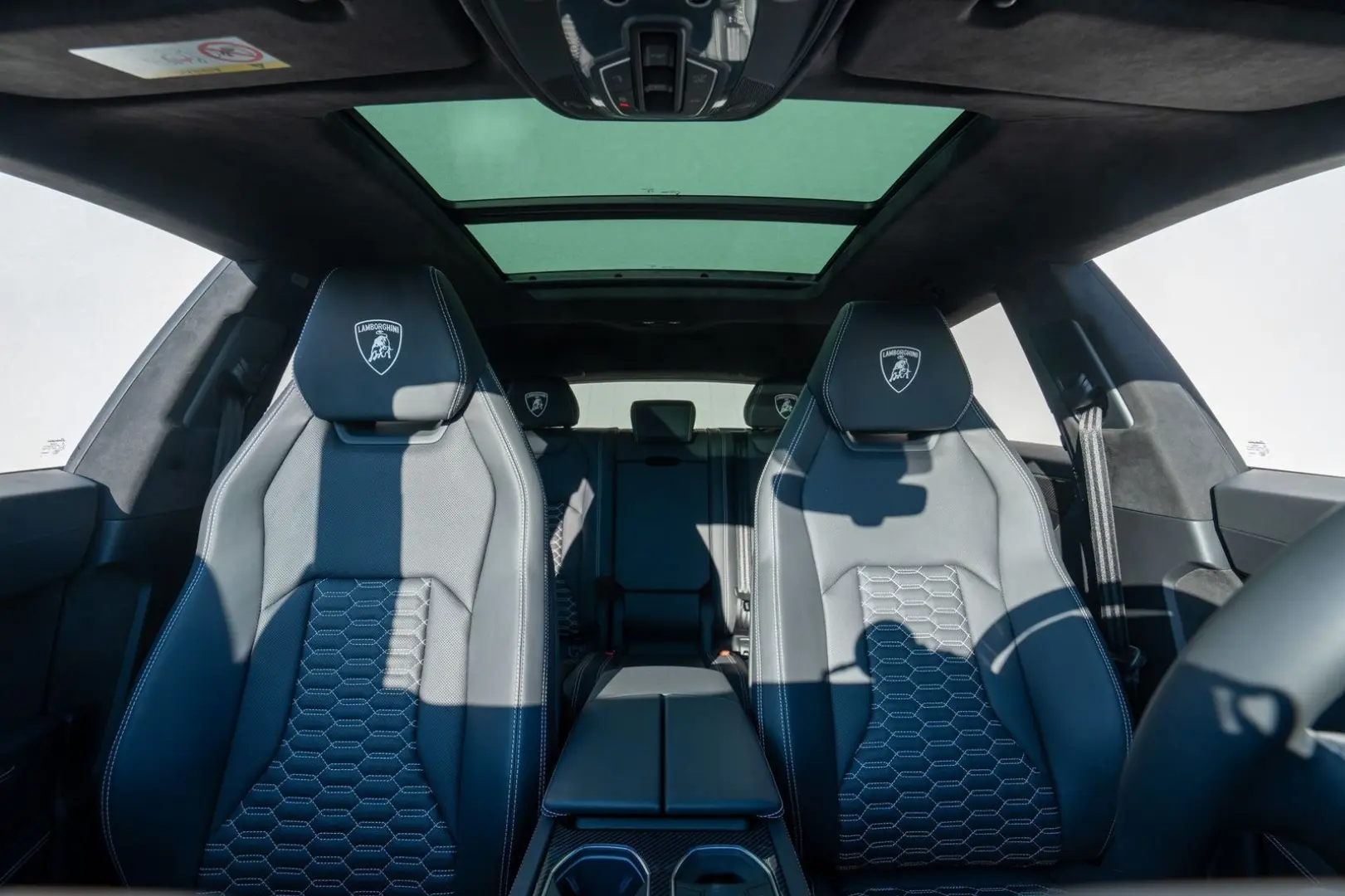 Urus S in PERFORMANTE-Optik MASSAGE B&O PARK-PAK