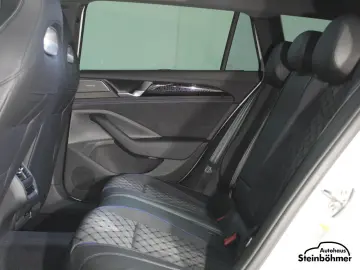 Passat R-Line 2.0 TDI DSG BlackStyle Panorama