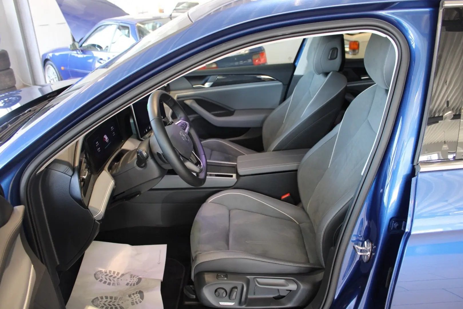 Passat Variant 1.5 eTSI Business*AHK/KAMERA*
