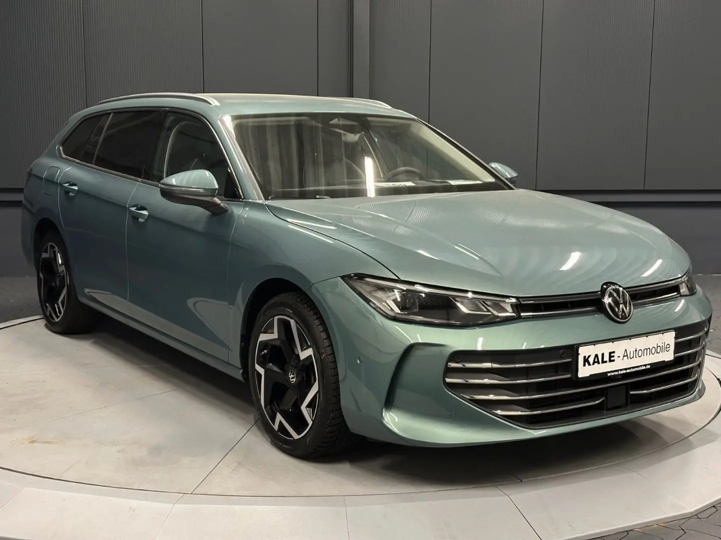 Passat Variant 1.5 eTSI DSG Business*AHK*KAMERA*