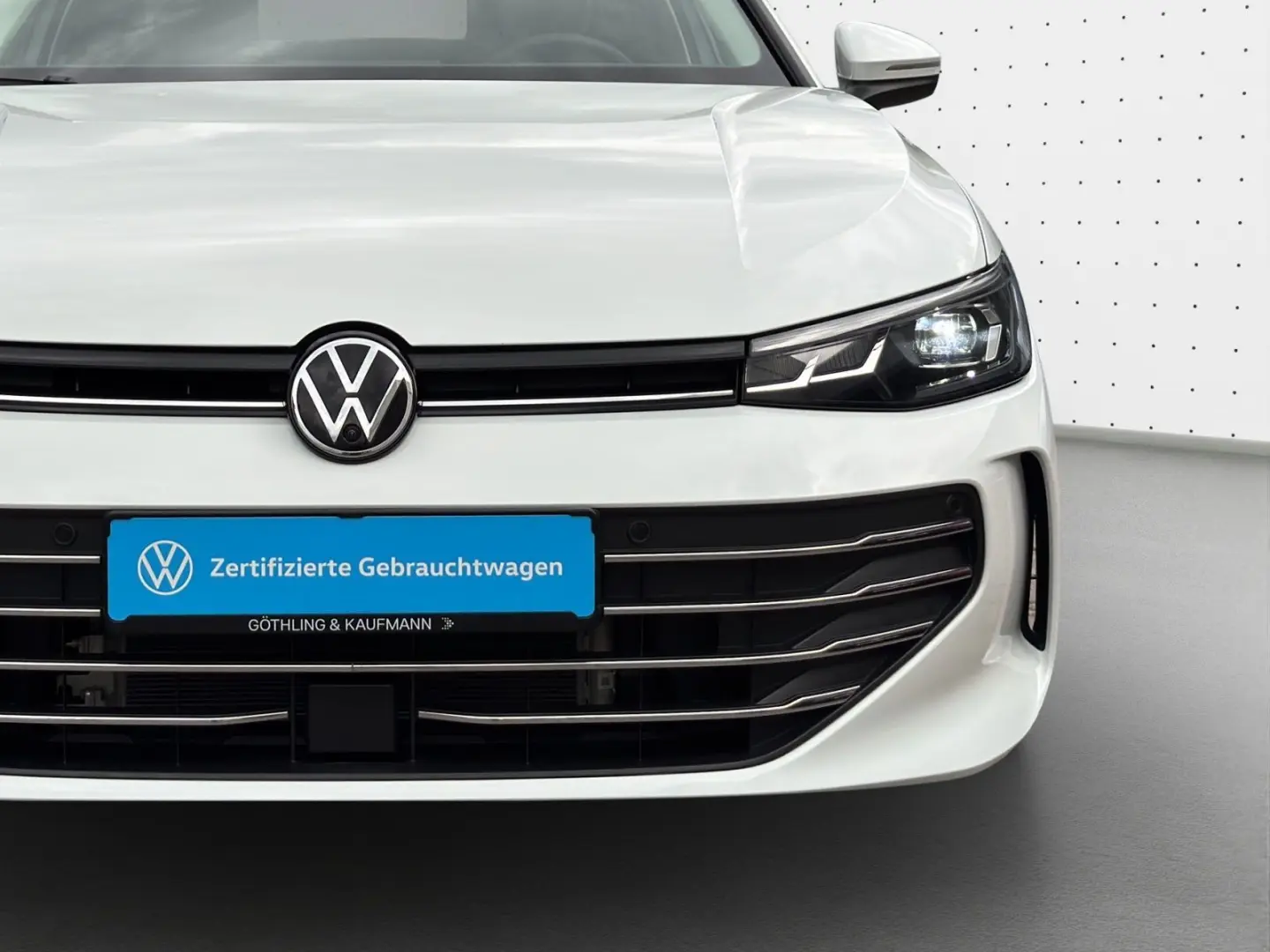 Passat Business TSI 110kW*LED*NAVI*KAM.*AHK*ACC