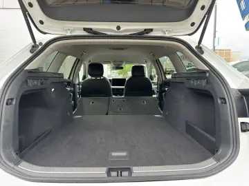 Passat Business TSI 110kW*LED*NAVI*KAM.*AHK*ACC