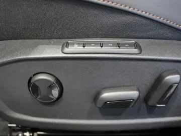 Formentor VZ 2.0 TSI DSG 4Drive 4JGAR/AHK/PANO/e