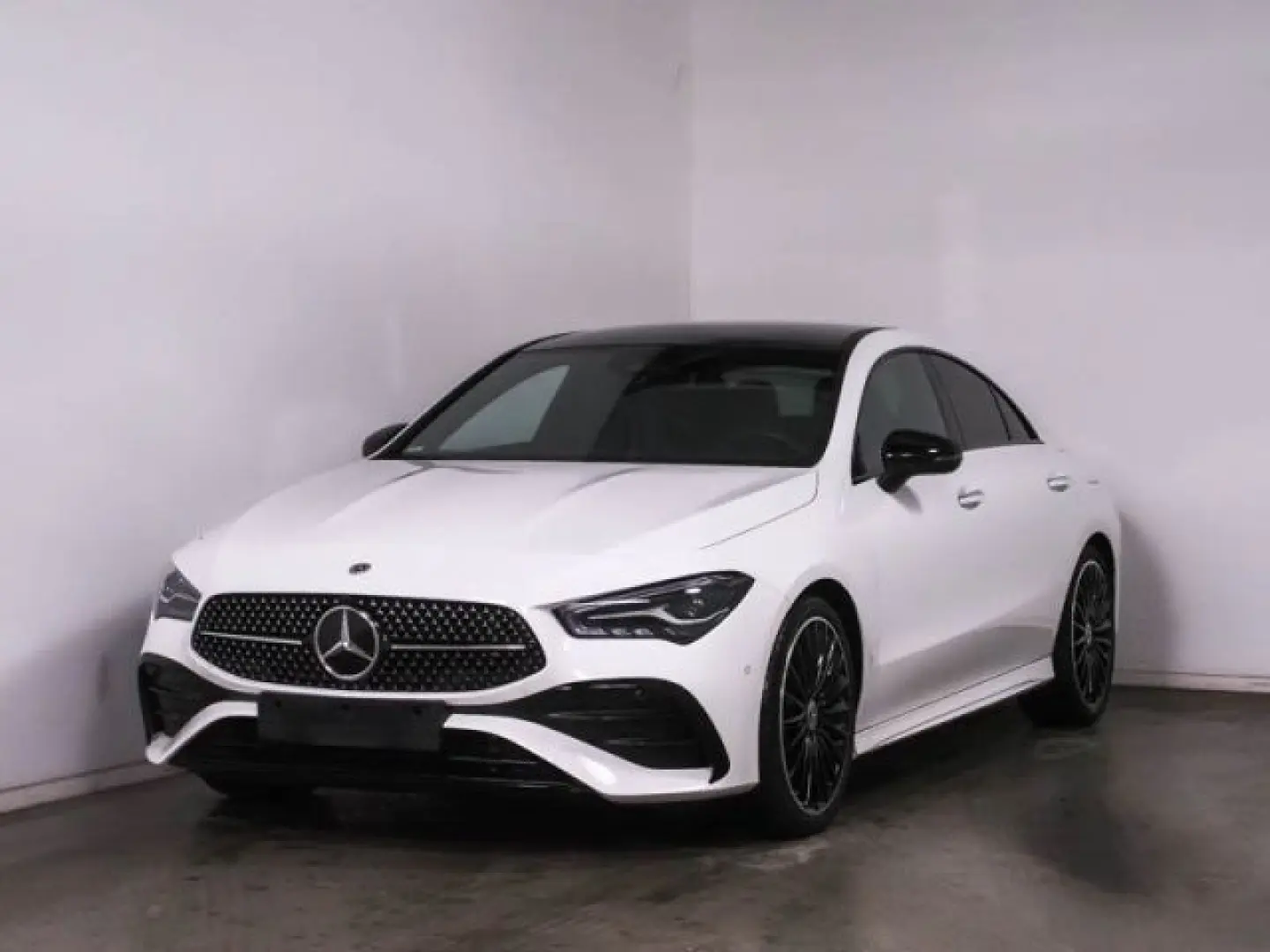 MERCEDES BENZ CLA 250 4M+AMG+PANORAMA+NIGHT+LEASING