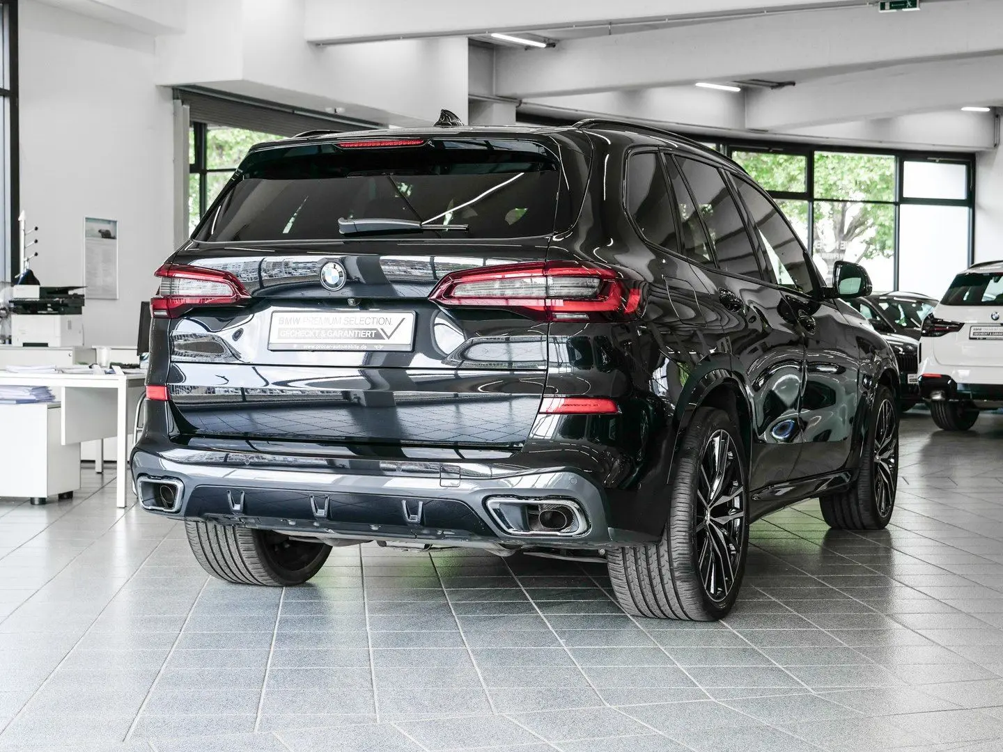 BMW X5 xDrive40d M-Sport Aut LED Drive+Park HiFi LEASING