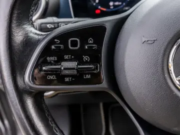 Mercedes A180 // 136 cp/Cutie automata/1.4 benzina