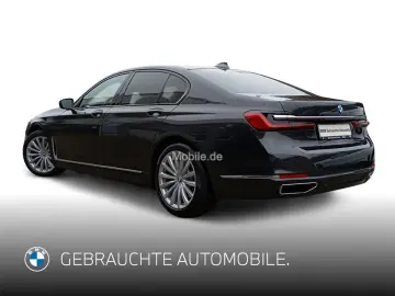 740d xDrive AHK Glasdach Standhzg.Massage h&k