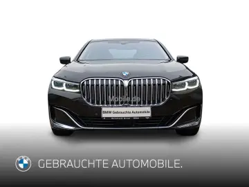 740d xDrive AHK Glasdach Standhzg.Massage h&k