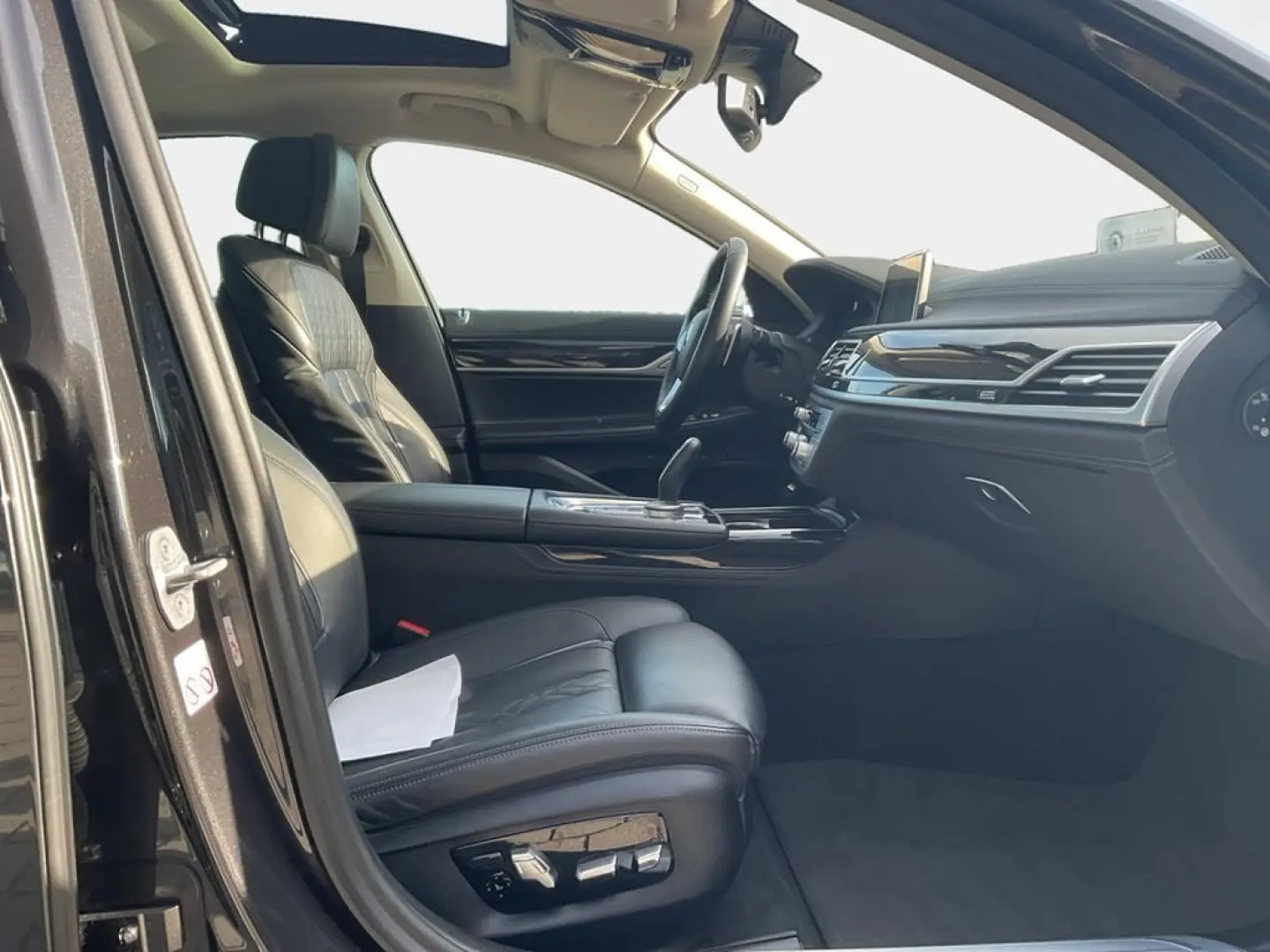 730d xDrive AHK+Pano+Innovation+Standhzg