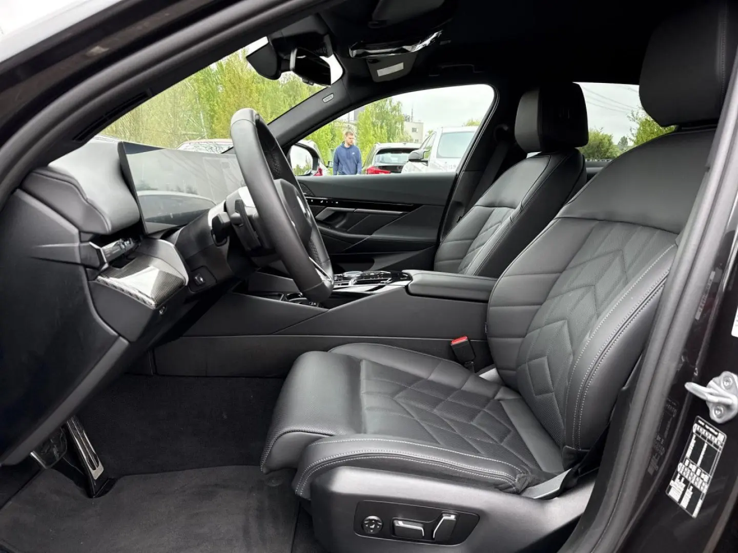 520dA M SPORT LivePro,AdLED,StHzg,AHK,KomSi,360