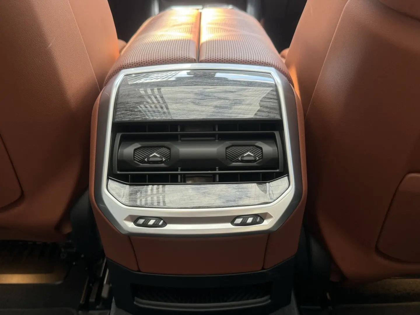 M760e xDrive Autobahnas. P.SKY Massage Autm.Tür