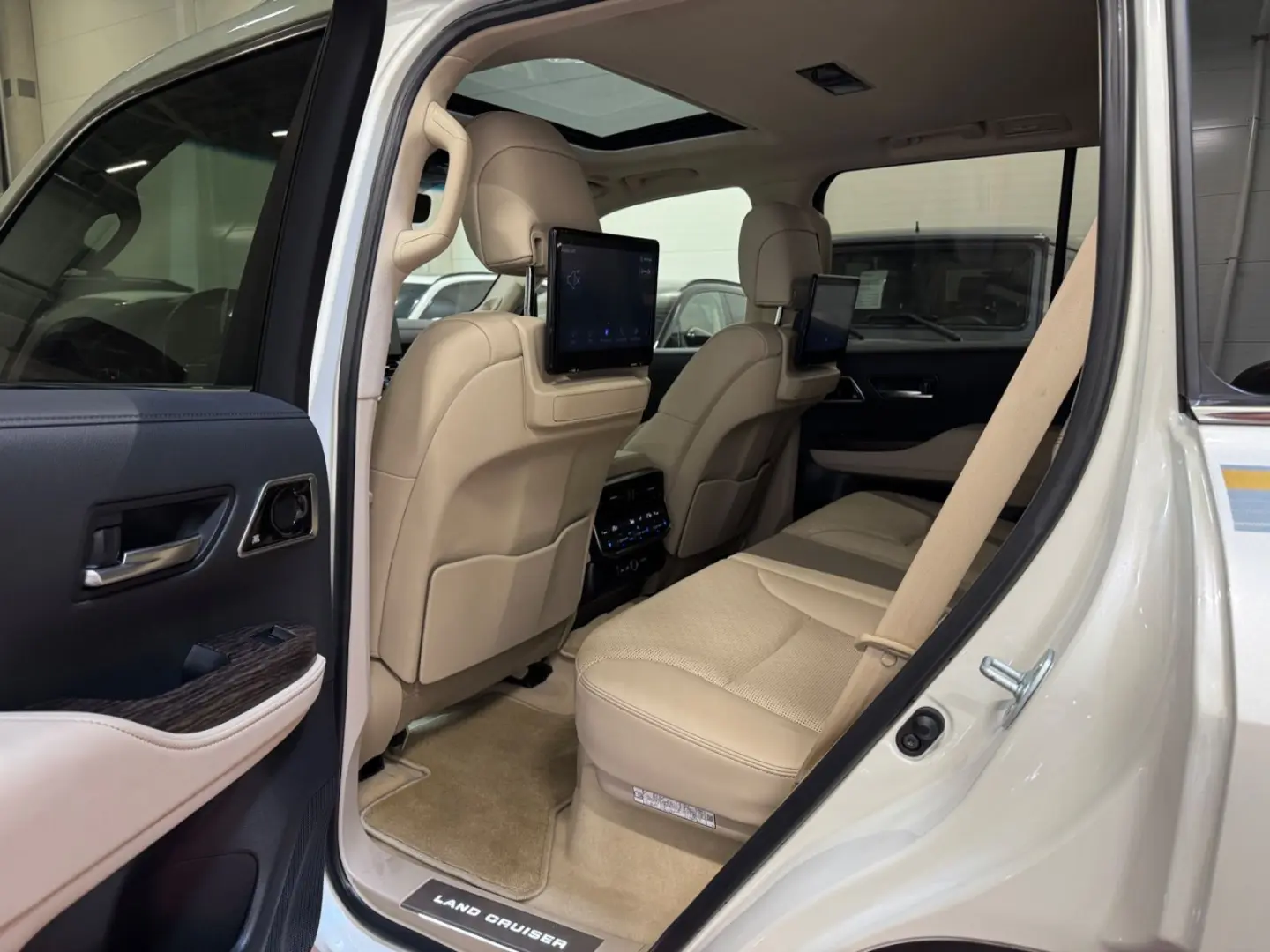 Toyota Land Cruiser 70th ANNIVERSARY