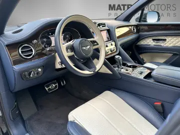 Bentayga V8 First Edition 1.Hand BentleyGarantie