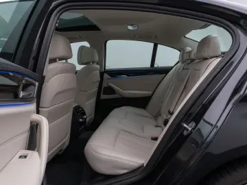 540i Luxury Line Kamera Glasdach Laser HUD H/K