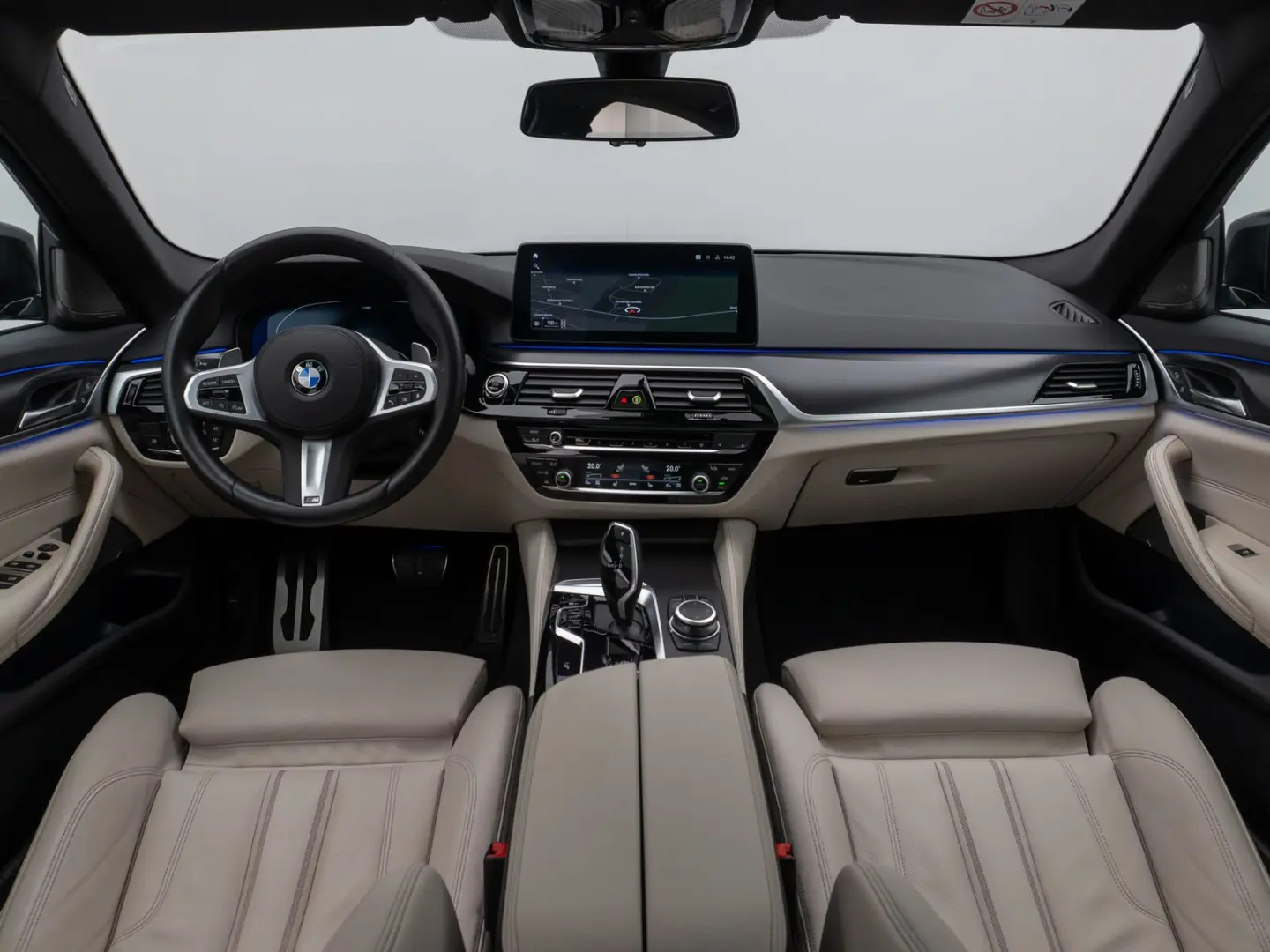 540i xD M Sport Glasdach Kamera HUD DAB H/K 19