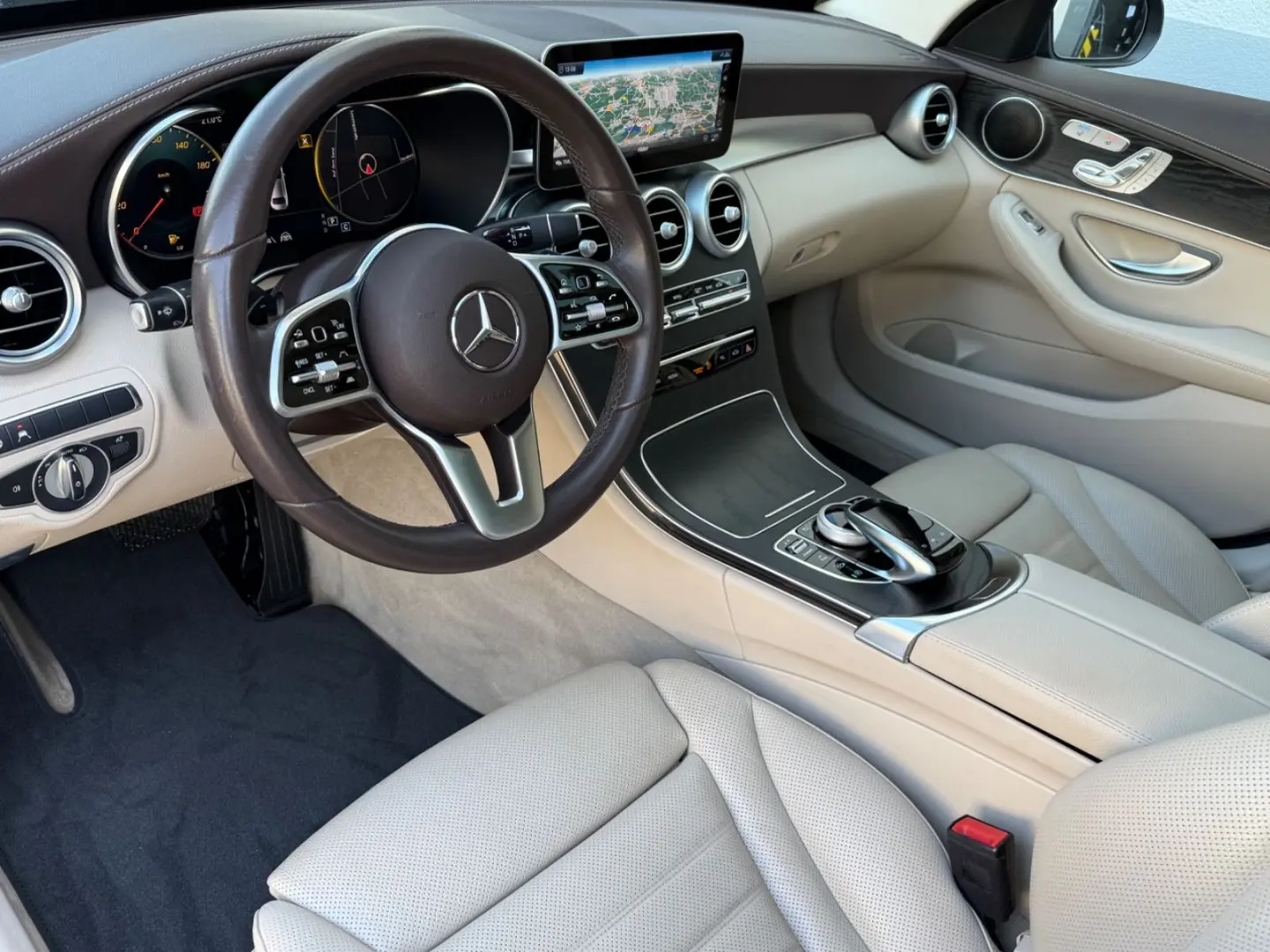 C 300 4M*AMG*ACC*PANO*360*MASSAGE*MEMORY