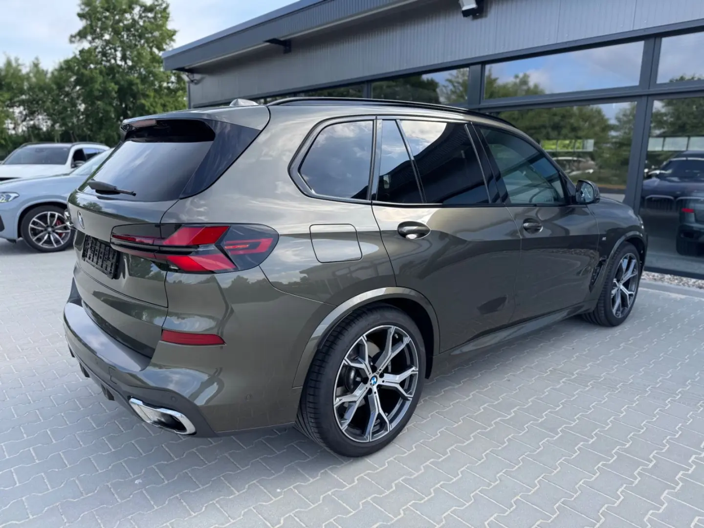 X5 30d M Sport -2Achs-SkyL-BelüSitz-Massage-B&W