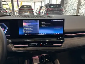 520i M Sport~PANO~LED~KAMERA 360°~HEAD-UP