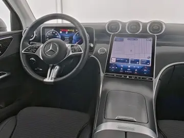 GLC 220 d 4M Avantgarde/LED/Panorama-SD/360°K/