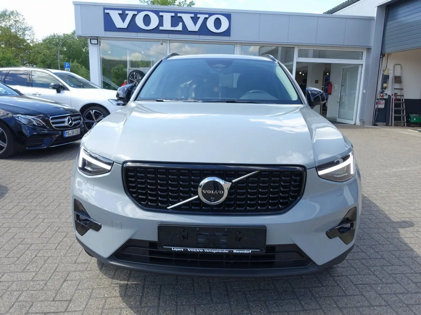 XC40 Ultra B4 Mild-Hybrid/Dark/Pano/H&K/BLIS