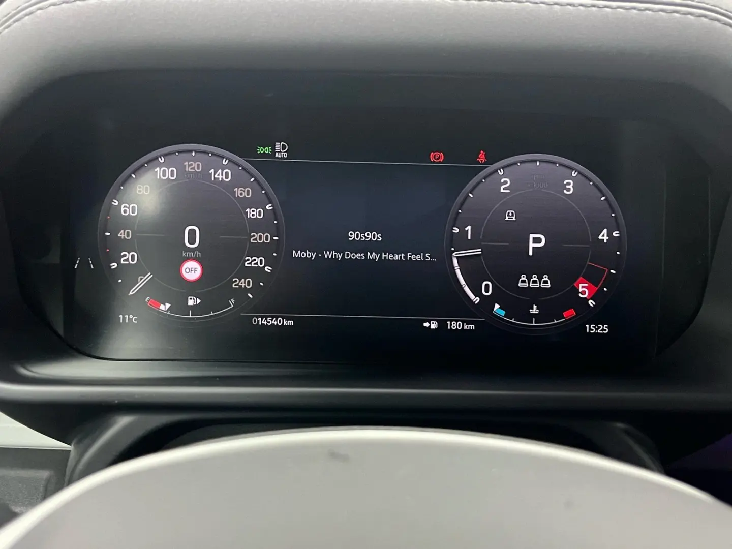 Defender 110 D250 X-Dynamic SE 19
