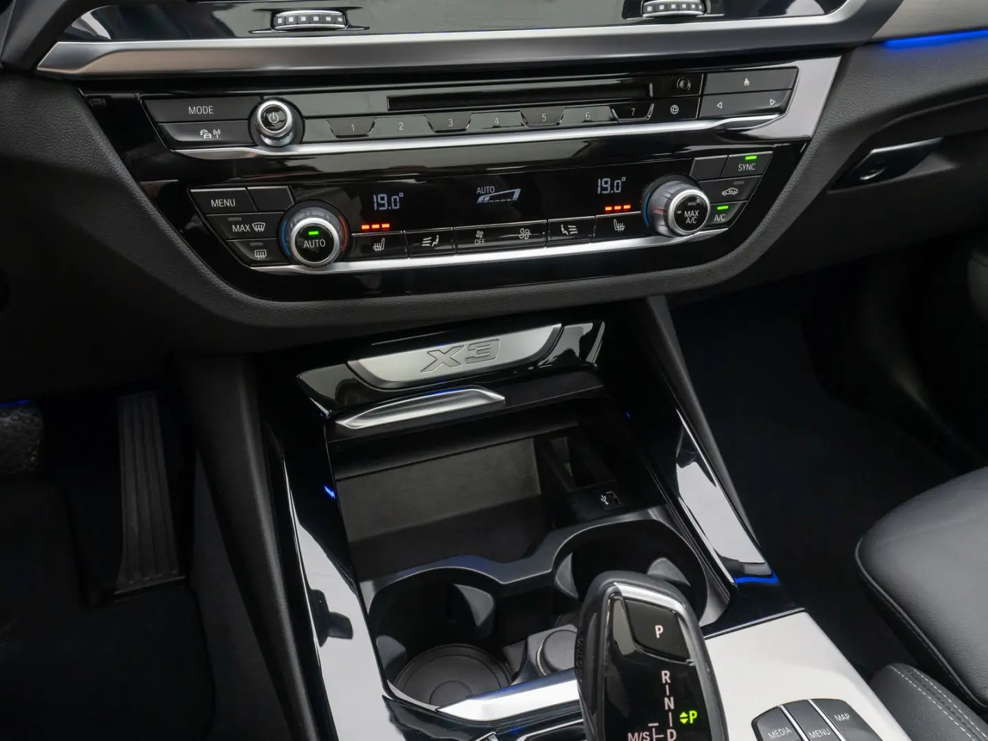 X3 xD20d Luxury Line Kamera HUD DAB Panorama 19