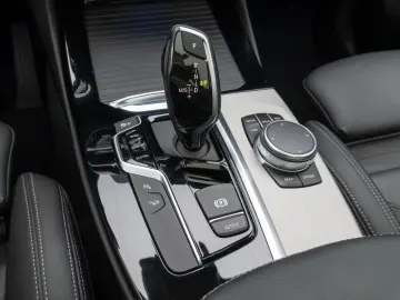 X3 xD20d Luxury Line Kamera HUD DAB Panorama 19