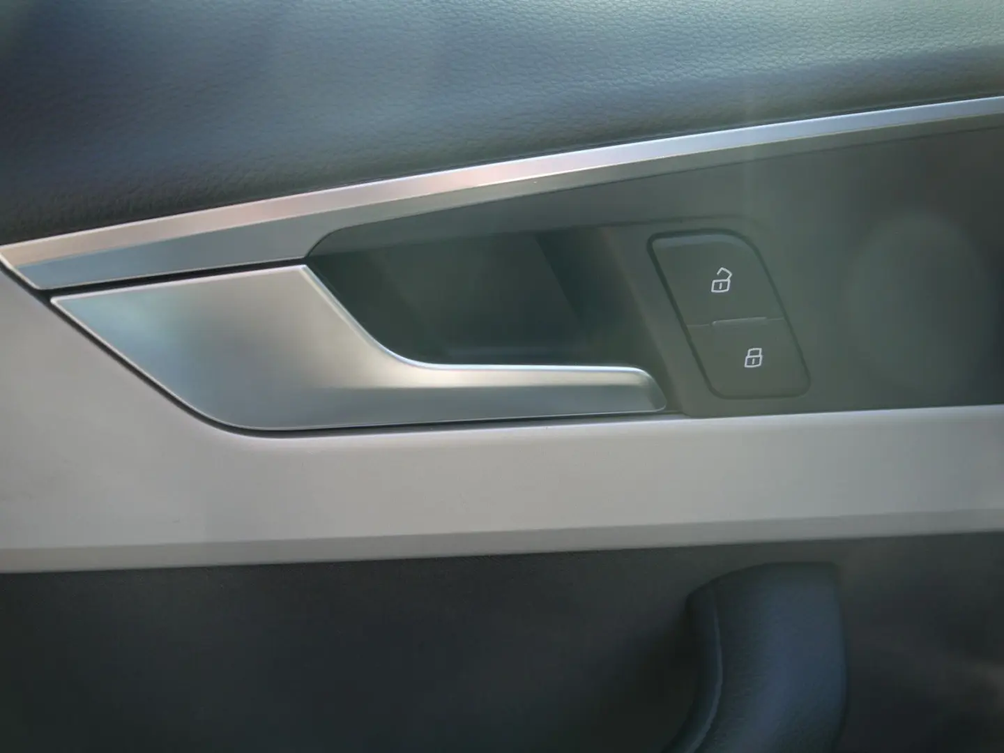 A4 Lim. 35 TDI Automatik/Navi/LED/DAB/CarPlay