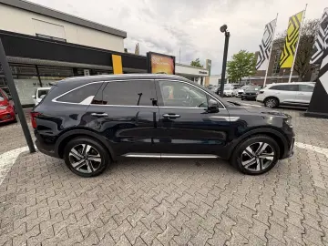 Sorento Platinum 4WD Hybrid