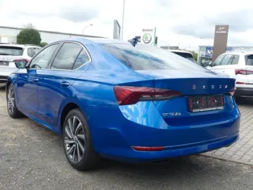 Octavia 1.4 TSI iV Hybrid DSG Style *HuD*Nav*LED