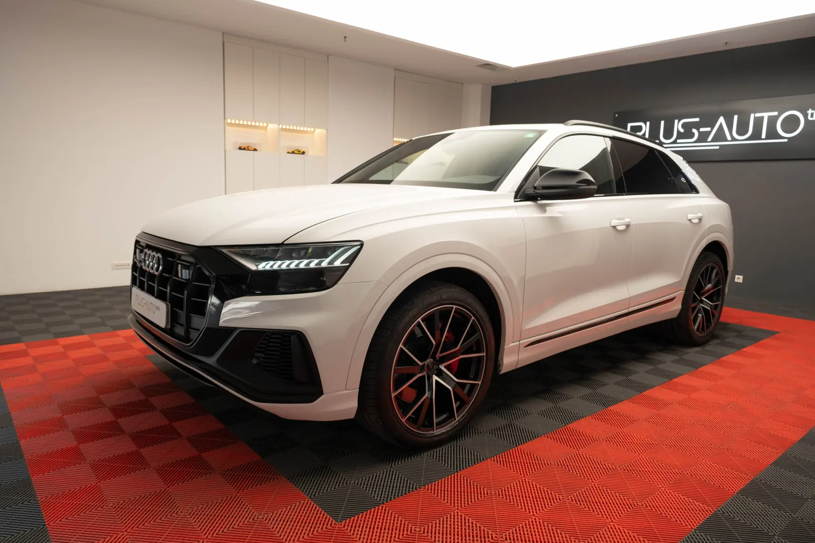 Audi SQ8