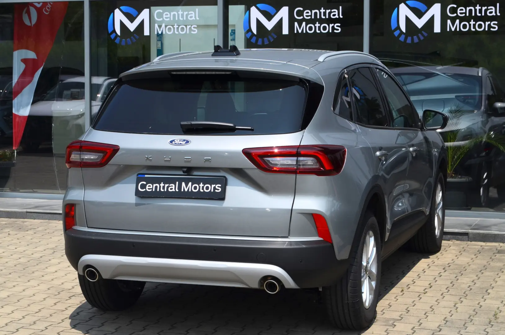 Ford Kuga Titanium 1.5L Benzina FWD AT