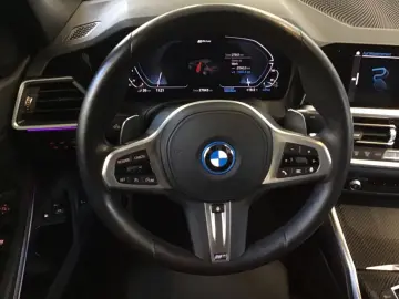 330e xDrive Limousine M Sport LiveCockpitProf