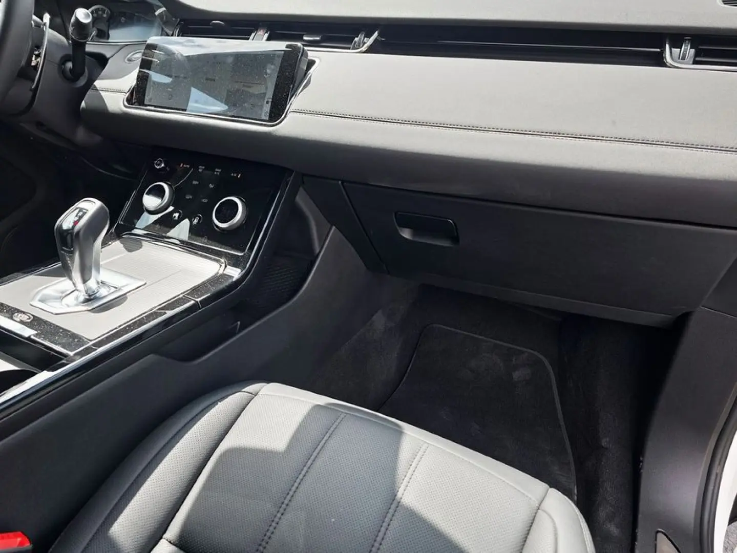 Range Rover Evoque P200 R-Dynamic SE