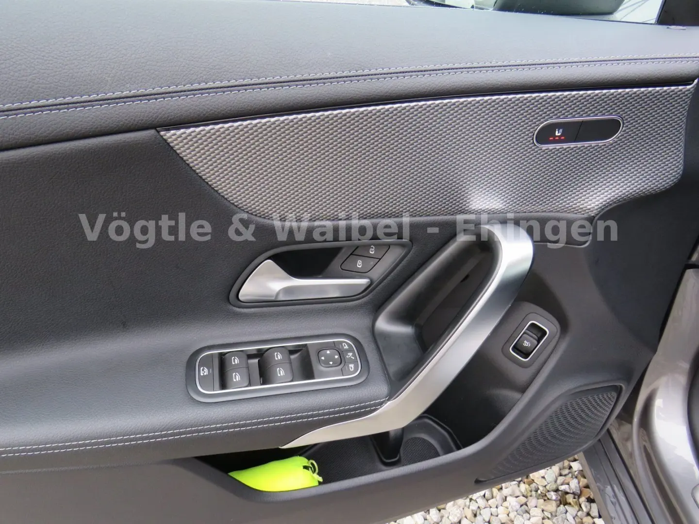 CLA 200 PROGRESSIVE+LED+KAM+DAB+SMARTPH-INT.+19